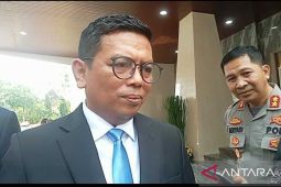 Gubernur Andra Soni dorong sekolah swasta tingkatkan sarpras pendidikan