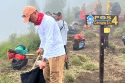 Bluebird gelar aksi bersih Rinjani Lombok wujudkan komitmen lingkungan