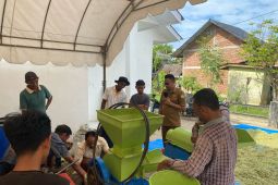 Distan Aceh Besar bina peternak buat pakan olahan