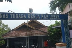 Disnaker Lebak berangkatkan 160 pekerja migran ke-12 negara