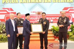 Basmi narkoba selamatkan masyarakat