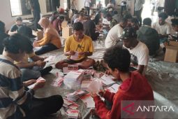 KPU Jayapura: 135.391 surat suara PSU Papua telah selesai dilipat