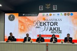 Prof Wirawan resmi jabat Rektor UC Surabaya 2025--2029