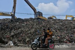 Legislator Bekasi minta sosialisasi secara masif perda pengelolaan sampah
