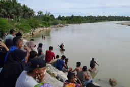 Seorang remaja tenggelam terseret arus saat mandi sungai di Teunom