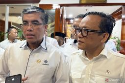 Menaker tanggapi potensi PHK imbas penurunan PMI Manufaktur