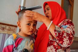 Prevalensi stunting nasional turun