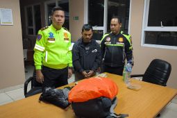 Polda Lampung gagalkan penyelundupan 4 kg ganja di Tol Bakter