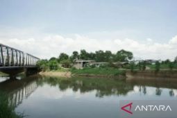 Pencemaran Sungai Citarum jadi warna biru, DLHK: Izin Pindo Deli 1 perlu dievaluasi