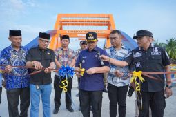 Bupati Morowali meresmikan jembatan perkuat konektivitas antarwilayah