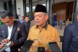 Bupati larang truk batu bara beroperasional, respons jembatan roboh di Lahat