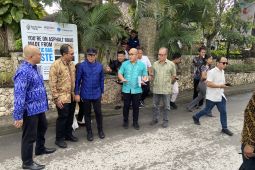 Kemendagri ajak swasta buat kajian aspal plastik buat jalan daerah