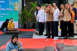 VP Gibran meets families of ferry accident's victims in Banyuwangi