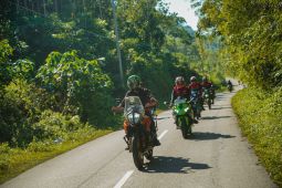 Motul ke NTT, eksplorasi wisata hingga beri dukungan pendidikan