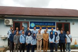 Badia legowo diberhentikan sebagai direktur Perumdam Tirta Batu Mentas Belitung