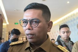 Gubernur Andra Soni tegaskan di sekolah swasta gratis tak boleh ada iuran
