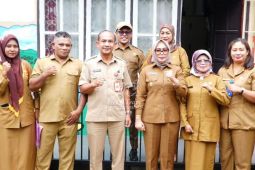 Cegah pungli, Disdik Ambon larang sekolah pungut uang seragam ke orang tua