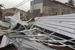 BPBD: 12 rumah warga rusak akibat angin puting beliung di Toli-Toli