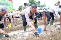 Polda Babel tanam jagung serentak kuartal III dukung swasembada pangan