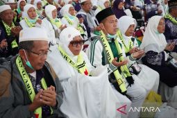 358 haji Kloter 23 Debarkasi Medan tiba di Tanah Air