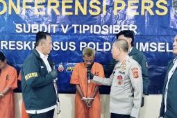 Polisi ungkap ayah-anak jual konten pornografi lewat medsos