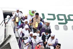 7.717 haji Debarkasi  Palembang telah kembali ke tanah air