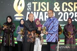 Pupuk Kaltim raih 14 penghargaan TJSL & CSR Award 2025