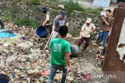 DLH Cianjur menjatuhkan sanksi tegas pelanggar buang sampah sembarangan