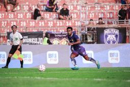 Persik Kediri lepas Agil Munawar