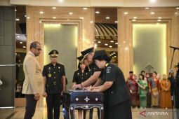 Sesungguhnya memimpin itu sebuah penderitaan