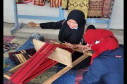 KUR BRI dukung pengembangan usaha tapis milik YR Tapis di Pringsewu