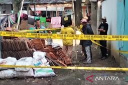 Polres Cianjur mendalami temuan mayat pria penuh luka di pinggir jalan