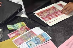Kejari Bireuen tahan dua tersangka pengedar uang palsu