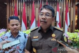 Kejati Jatim periksa mantan Kepala Dinas Pendidikan soal dana hibah SMK swasta