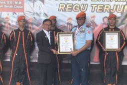 Kopasgat diakui MURI selaku pelopor wingsuit pertama