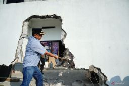 Pemkab Garut bongkar bangunan yang langgar aturan di jalur wisata