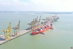 Terminal Petikemas Surabaya buka rute baru North China Indonesia