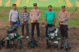 Bantuan alsintan ke kelompok tani dukung program pemda