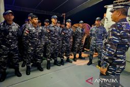 Melihat sarana dan prasarana prajurit di Natuna