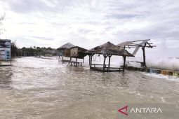 BPBD Pamekasan terjunkan tim ke pesisir pantai terkait rob