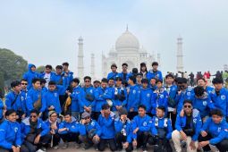 Satu Bulan Tinggal di India: Bagaimana negara ini menanamkan DNA pemimpin dunia