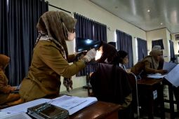 Sebanyak 75 siswa Sekolah Rakyat di Lampung lakukan cek kesehatan serentak