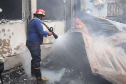 Tiga ruangan di kampus LP3I Serang ludes dilalap api