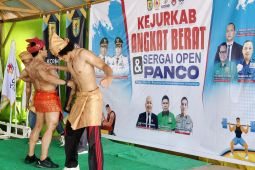 Adlin Tambunan apresiasi budaya kejuaraan panco di Serdang Bedagai