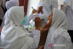 FOTO - Pemeriksaan kesehatan siswa Sekolah Rakyat Menengah Atas di Aceh Besar