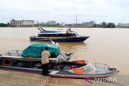 Kapal cepat angkut penumpang ke Kayong Utara