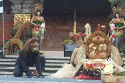 Duta seni Kabupaten Badung tampilkan kesenian Parade Ngelawang
