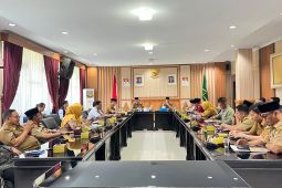 Pemprov Bengkulu distribusikan bantuan logistik pendidikan ke Enggano