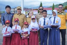 Pemkab Morowali luncurkan program bantuan seragam gratis bagi siswa