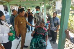 Bupati Lombok Timur minta nakes berikan pelayanan humanis ke warga